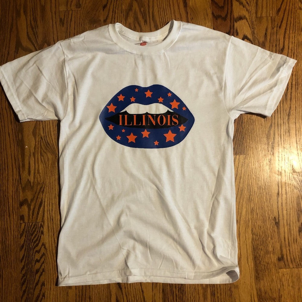 Custom college lip design apparel - Picture 2 of 3